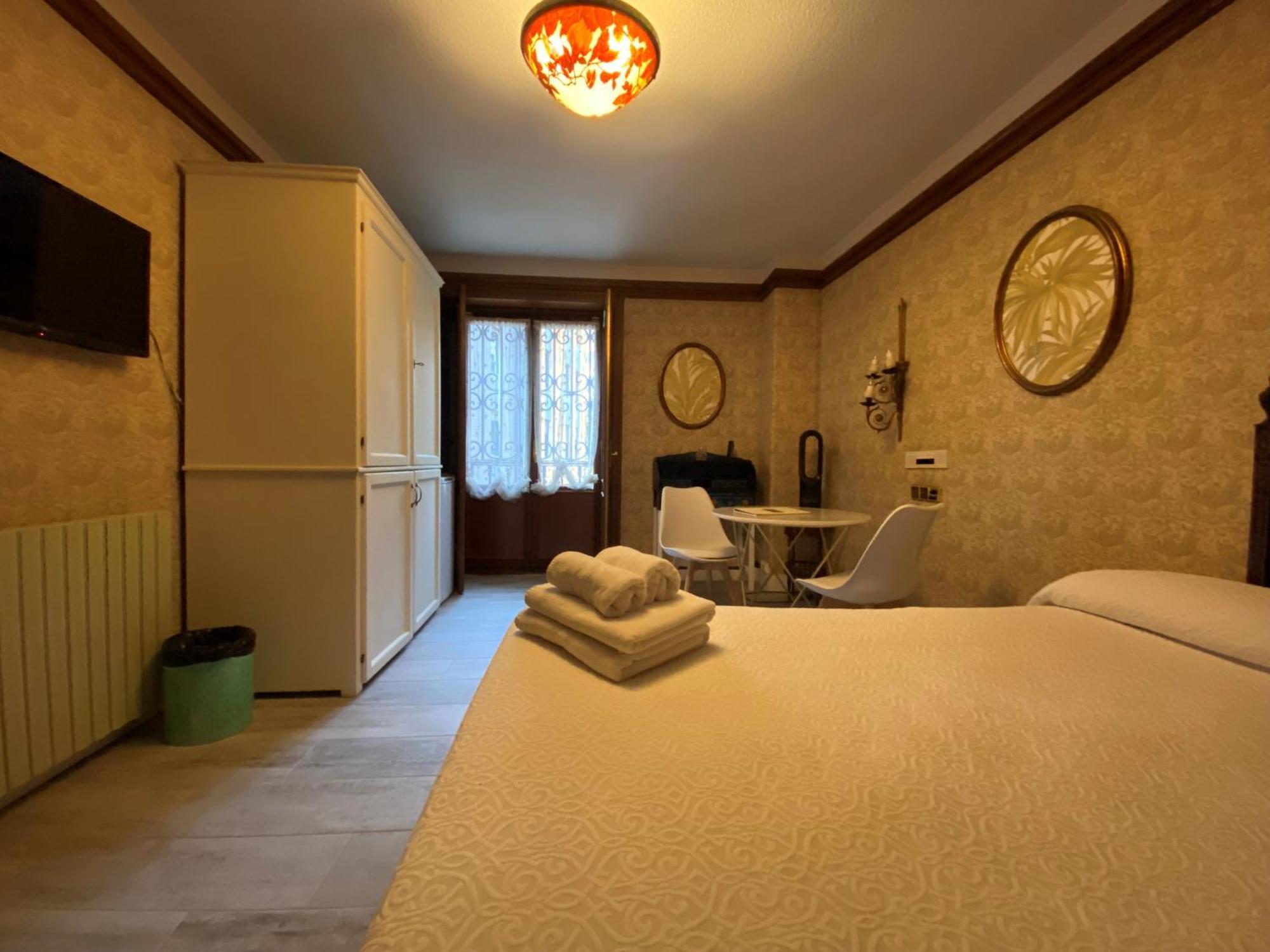 Apartamentos Maria Luisa Burgo Exteriör bild